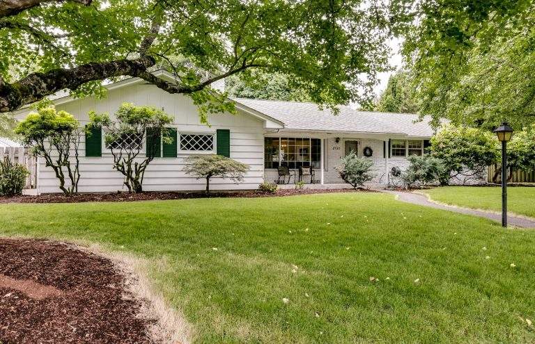 Harlow Neighborhood Eugene nice ranch-style home