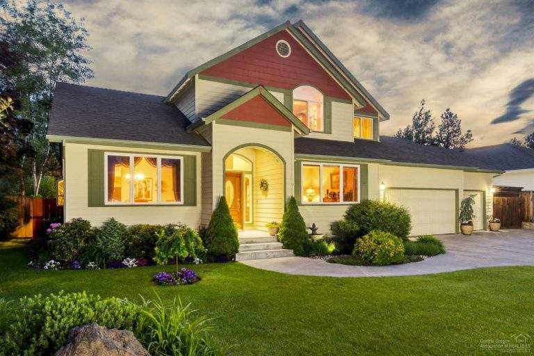 Larkspur Neighborhood Bend beautiful modern home