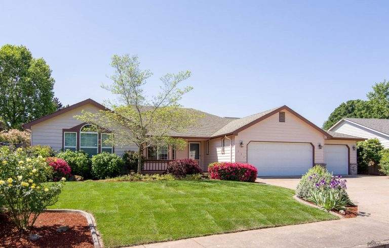 Santa Clara Neighborhood Eugene nice ranch-style home